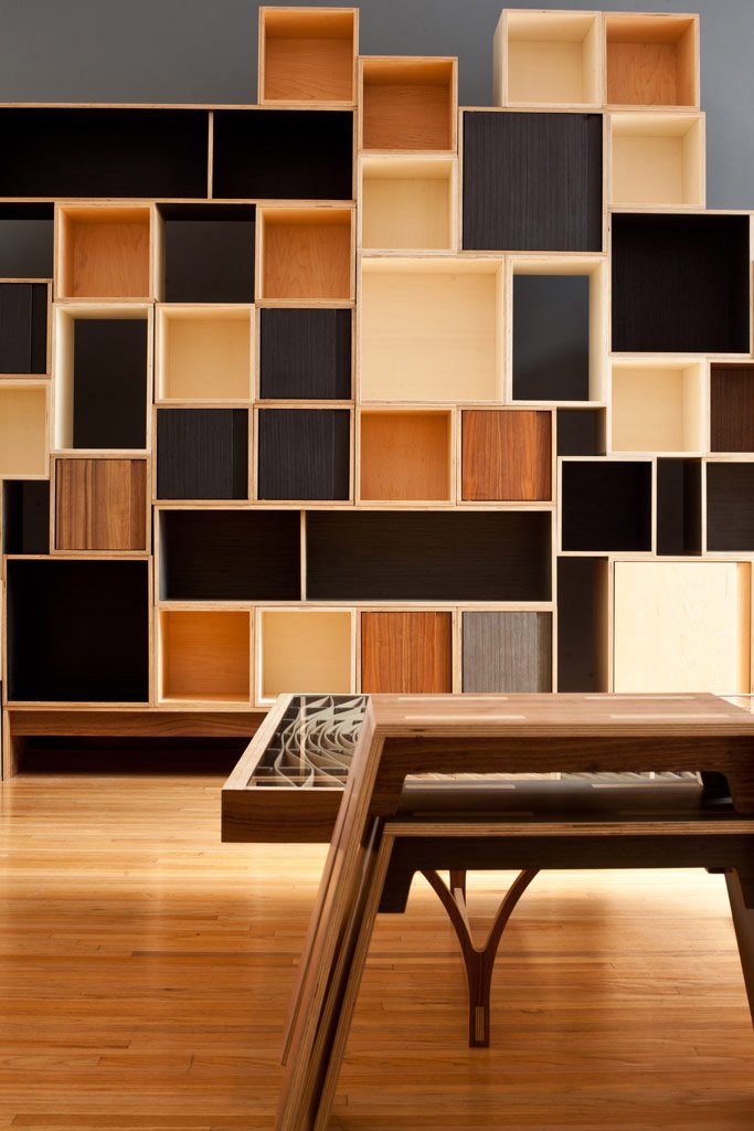 mesa de centro con textura de madera, portafolio de arquitectura de la fotógrafa odette olguín